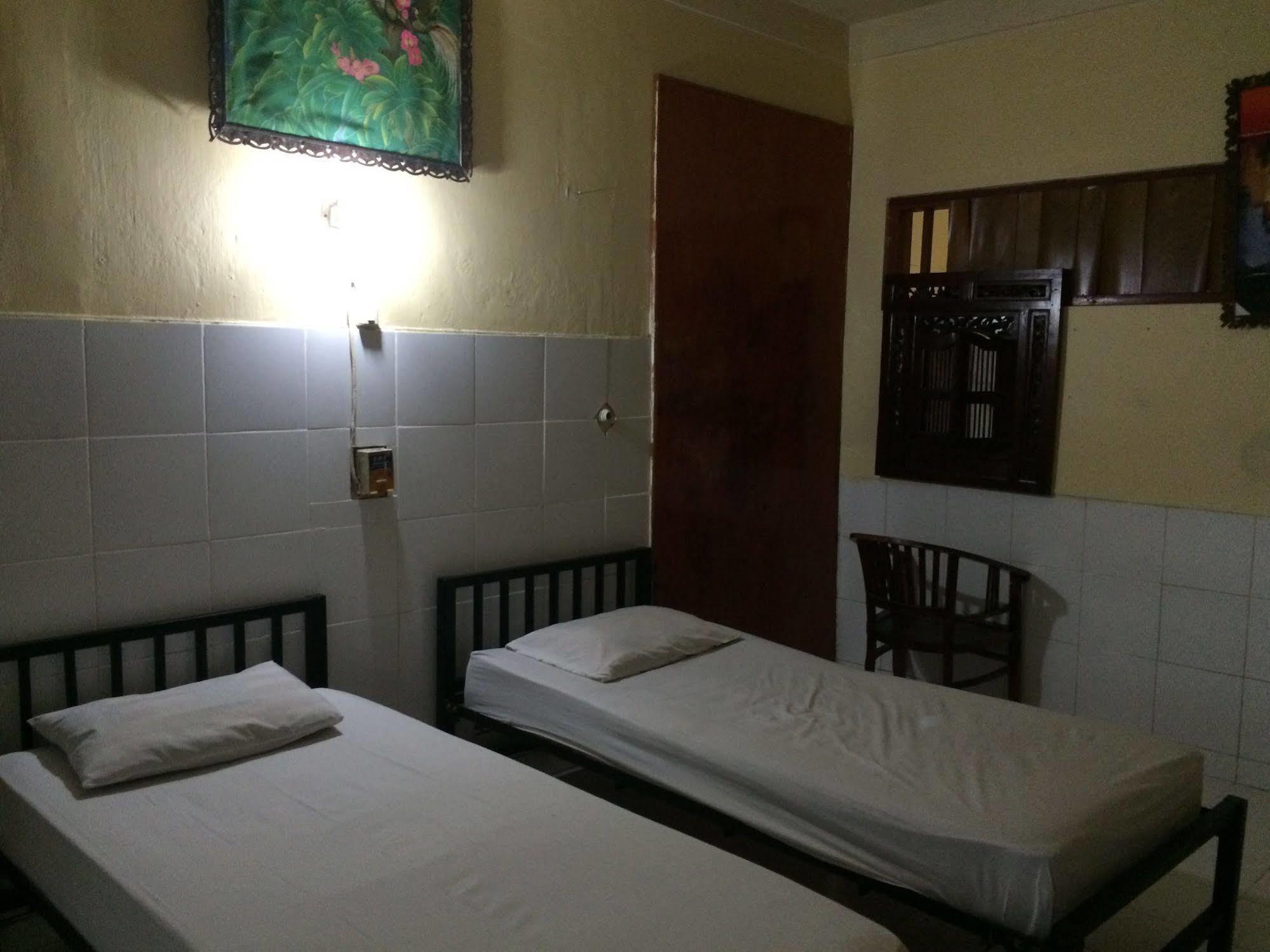 Rita Za Hotel كوتا المظهر الخارجي الصورة